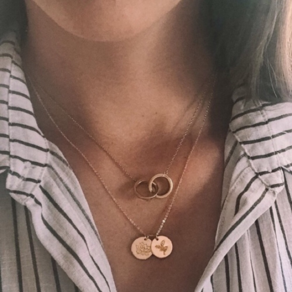 NEW August Poppy Birth Flower Gold Coin Necklace - Picture 14 of 16